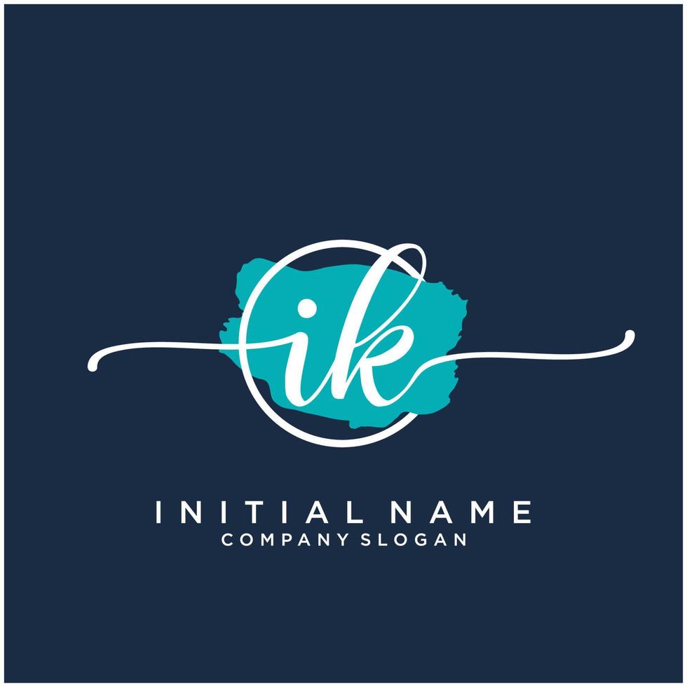 inicial ik feminino logotipo coleções modelo. caligrafia logotipo do inicial assinatura, casamento, moda, joalheria, butique, floral e botânico com criativo modelo para qualquer companhia ou negócios. vetor