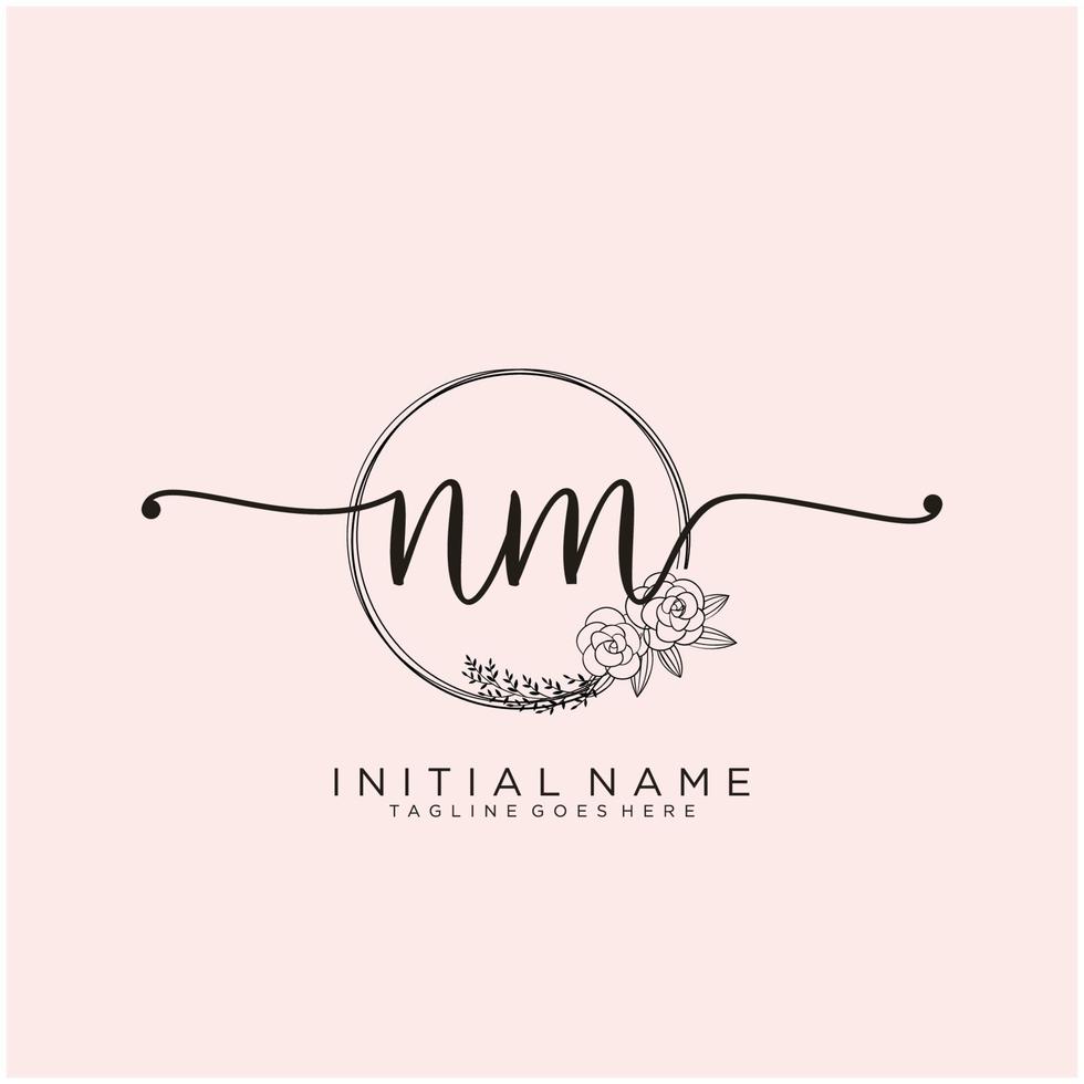 inicial nm feminino logotipo coleções modelo. caligrafia logotipo do inicial assinatura, casamento, moda, joalheria, butique, floral e botânico com criativo modelo para qualquer companhia ou negócios. vetor