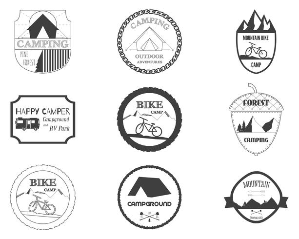 Conjunto de emblemas retrô e gráficos de logotipo de rótulo. Emblemas de campismo e emblemas do logotipo de viagens. Mountain bike, parque de RV, motorhome e tema de acampamento de floresta. Vetor. vetor