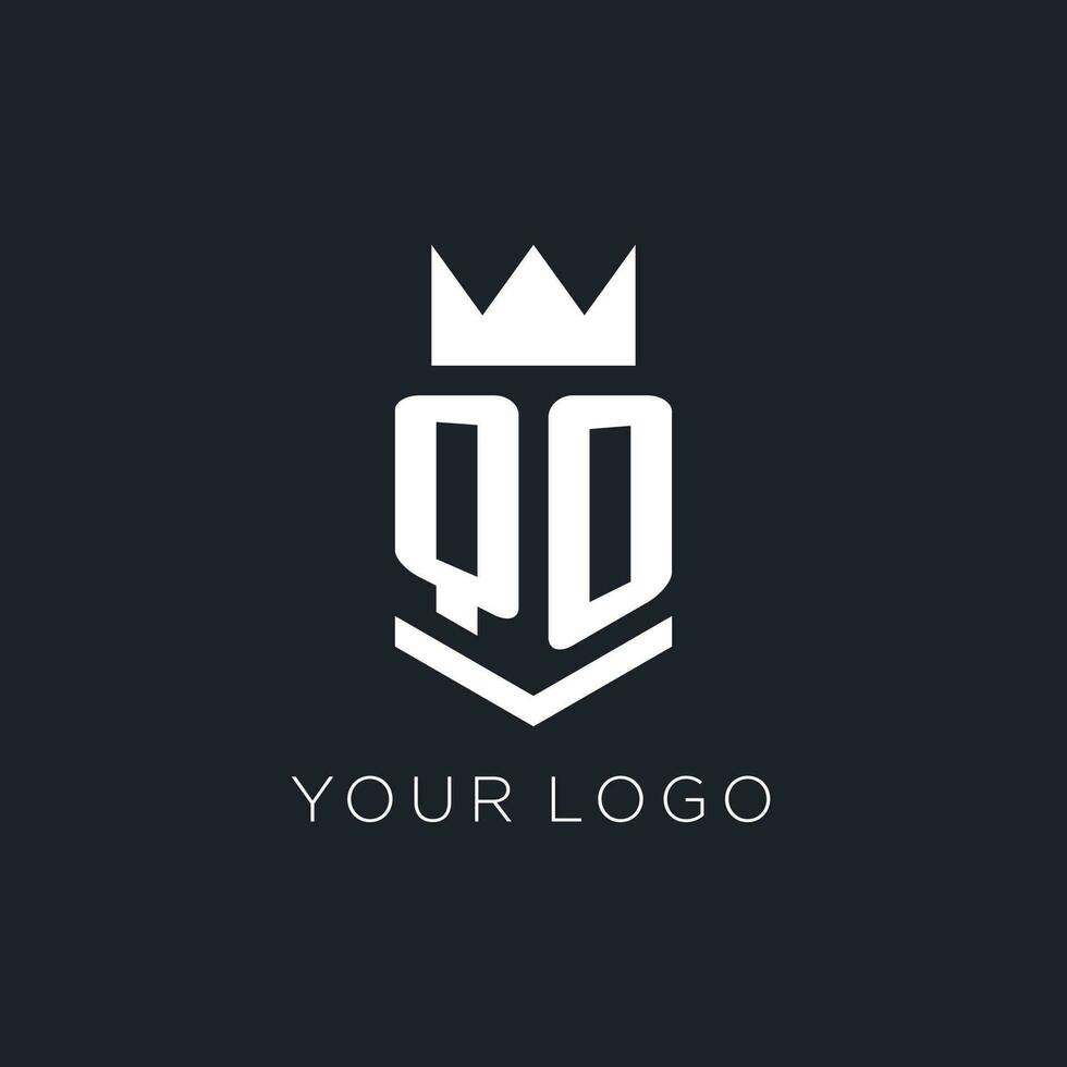 qo logotipo com escudo e coroa, inicial monograma logotipo Projeto vetor