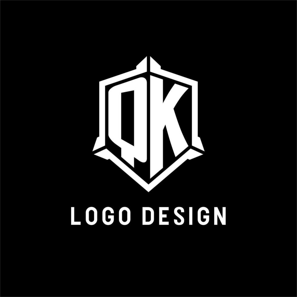 qk logotipo inicial com escudo forma Projeto estilo vetor