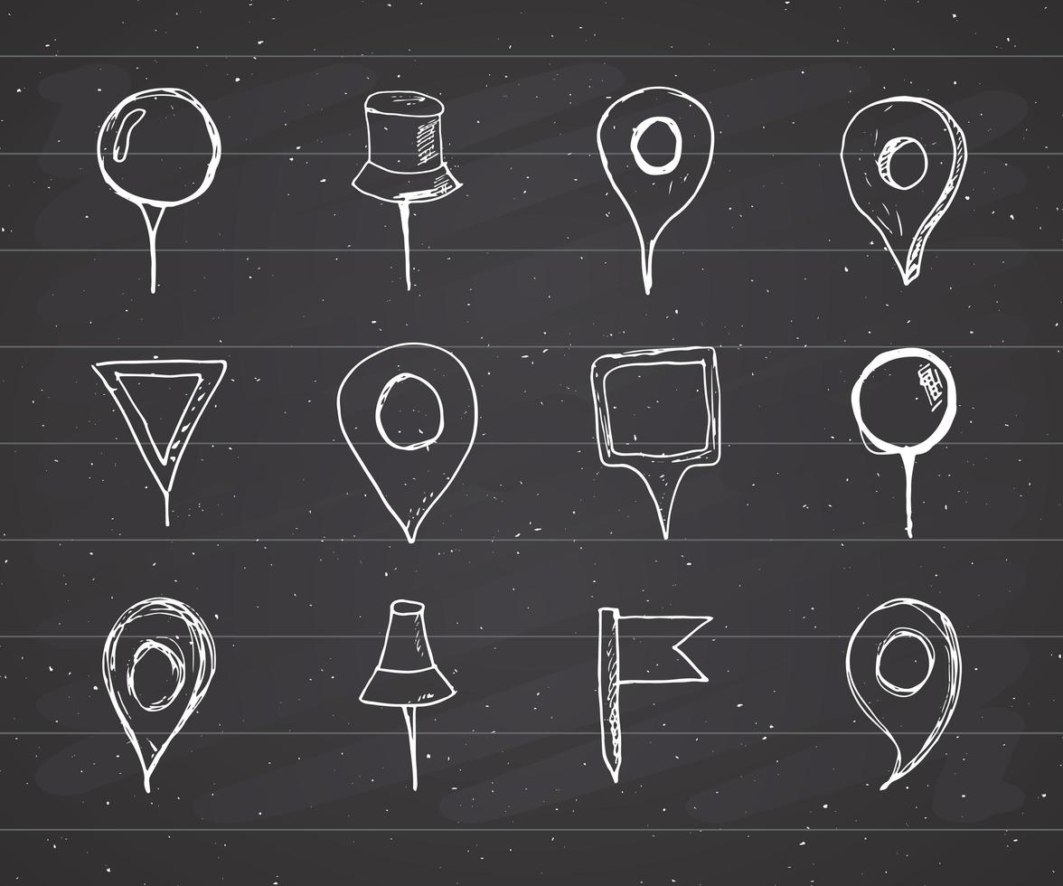 ponteiros do mapa conjunto de esboço desenhado à mão, alfinetes de navegação doodle ilustração vetorial no fundo do quadro-negro vetor