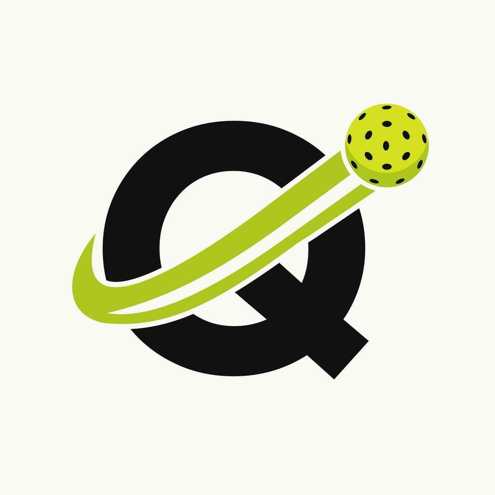 carta q pickleball logotipo conceito com comovente salmoura bola símbolo. salmoura bola logótipo vetor