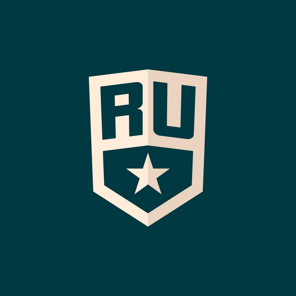 inicial ru logotipo Estrela escudo símbolo com simples Projeto vetor