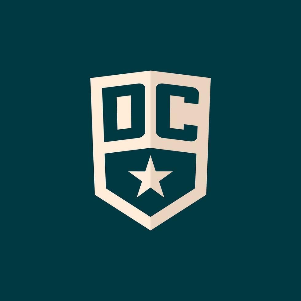 inicial dc logotipo Estrela escudo símbolo com simples Projeto vetor