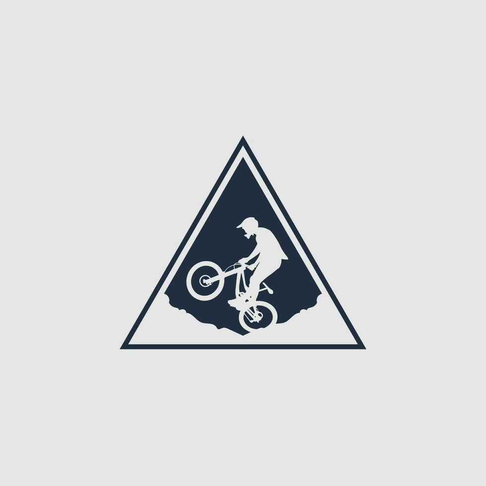 vetor de logotipo de mountain bike