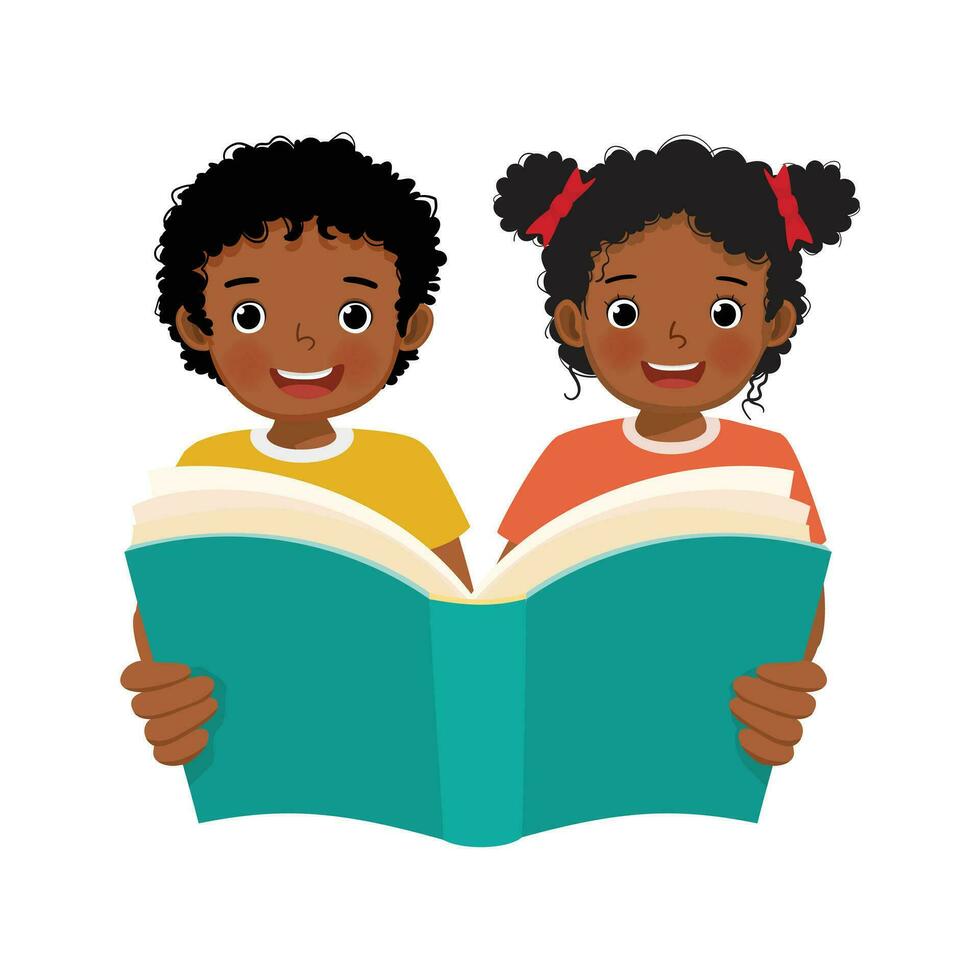 fofa pequeno africano crianças Garoto e menina segurando grande livro lendo juntos vetor