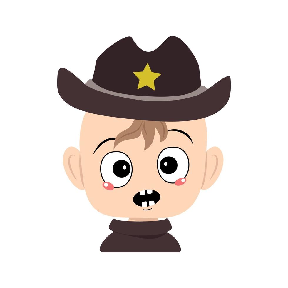 avatar de criança com pânico de emoções, rosto surpreso, olhos chocados com chapéu de xerife com estrela amarela. lindo garoto com expressão de medo em fantasia de carnaval. cabeça de bebê adorável vetor