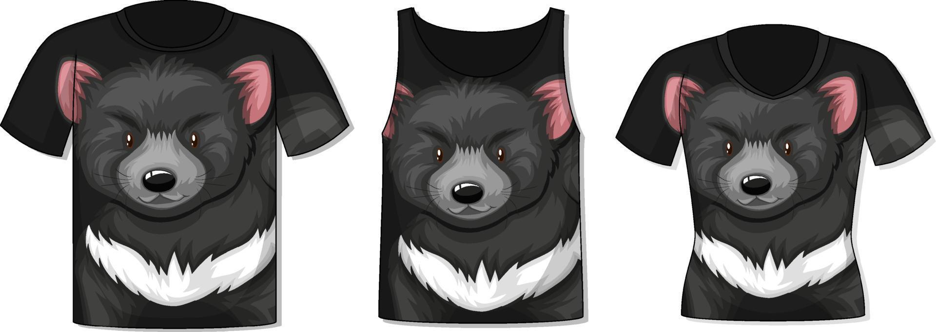 frente da camiseta com modelo de urso preto vetor