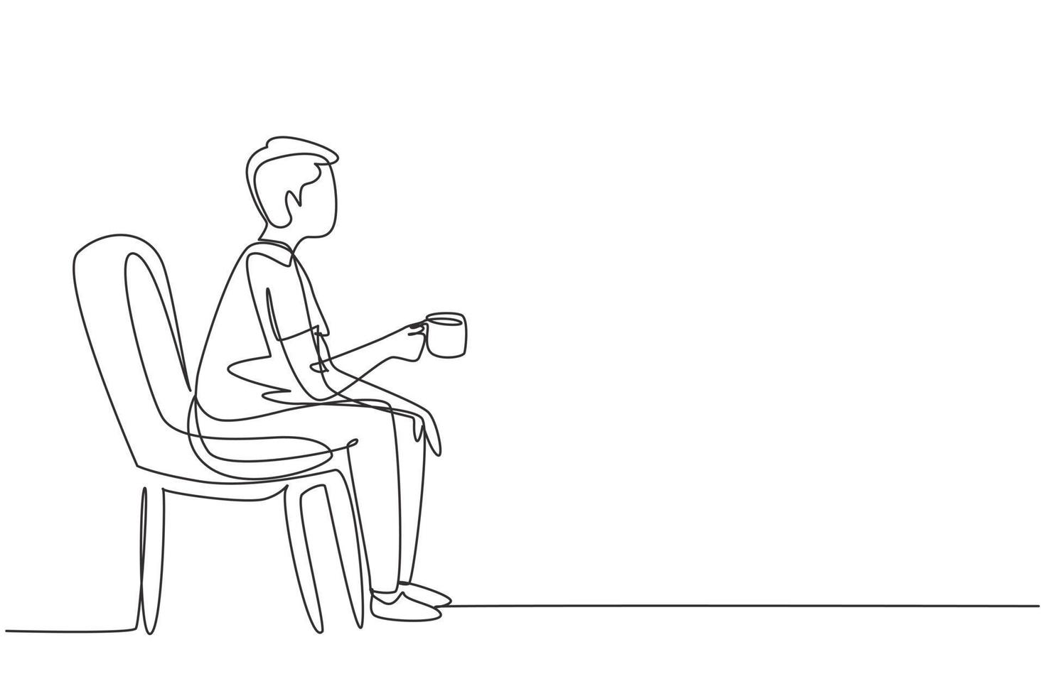 única linha contínua desenho jovem rapaz bonito sentado em uma cadeira moderna, desfrutando de um café na frente da janela em uma casa aconchegante, o conceito de vista lateral. ilustração em vetor desenho gráfico dinâmico de uma linha