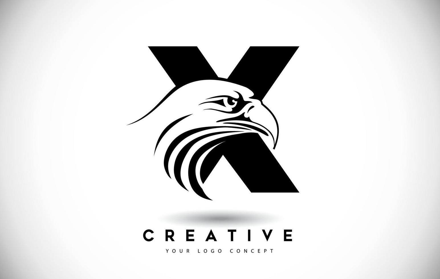 letra x logotipo de águia com ilustração em vetor cabeça de águia criativa.