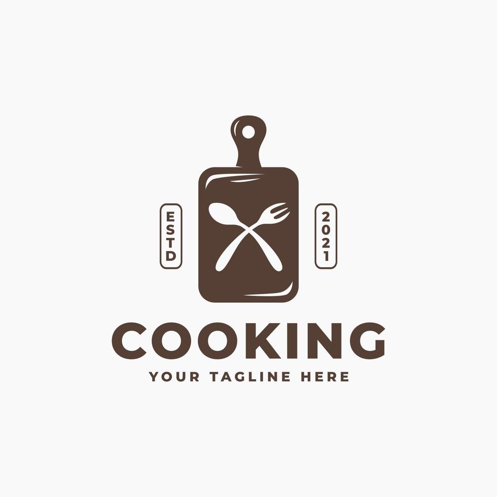 logotipo de cozinheiro para aula de culinária, logotipo de cozinha com elemento de símbolo de ícone de placa de corte, colher, garfo, ilustração vetorial simples retrô hipster, também pode para restaurante, restaurante, local, pousada, café, bistrô vetor