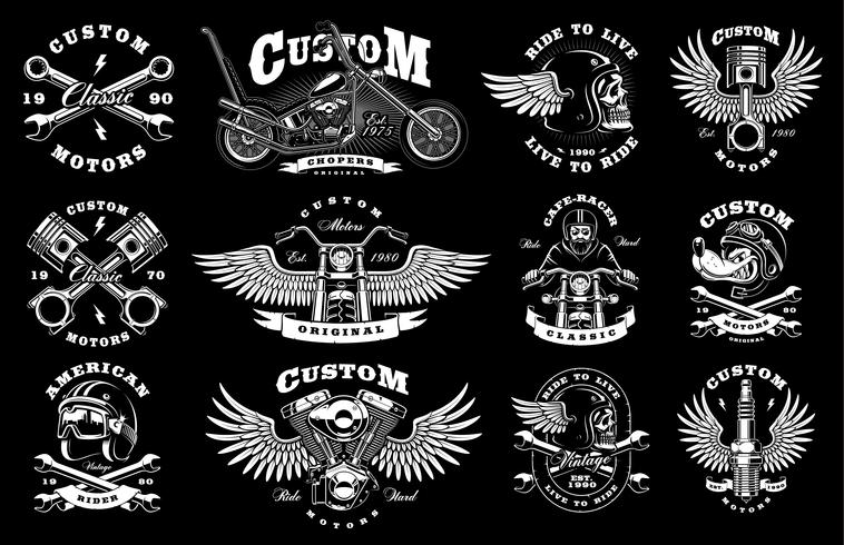 Conjunto com 12 ilustrações de motociclista vintage em fundo escuro vetor