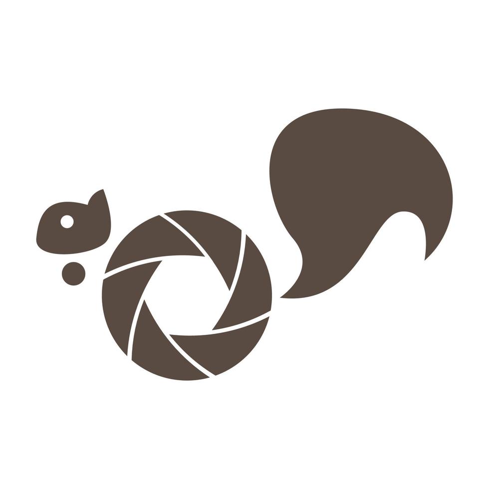 câmera do obturador com design de ilustração de ícone de vetor de logotipo de esquilo
