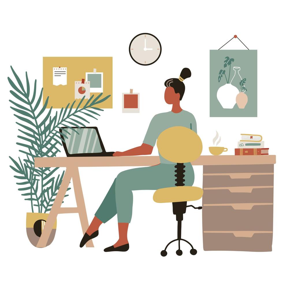 jovem sentada em um laptop e se comunica nas redes sociais. freelancer senta-se em uma mesa e usa um laptop em uma sala aconchegante. ilustração plana em estilo moderno vetor