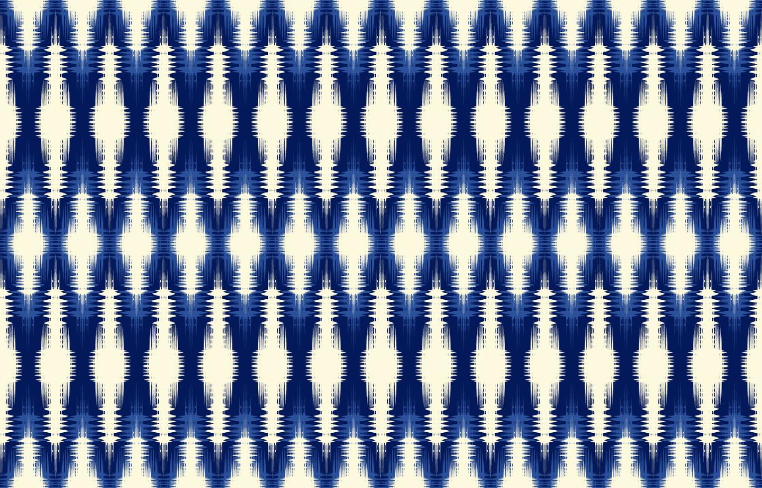 fundo de design étnico branco ikat azul. padrão ikat de losango sem costura na arte tribal, folk bordado do damasco abstrato. impressão de ornamento. design para tapete, roupas, embrulho, tecido, moda. vetor