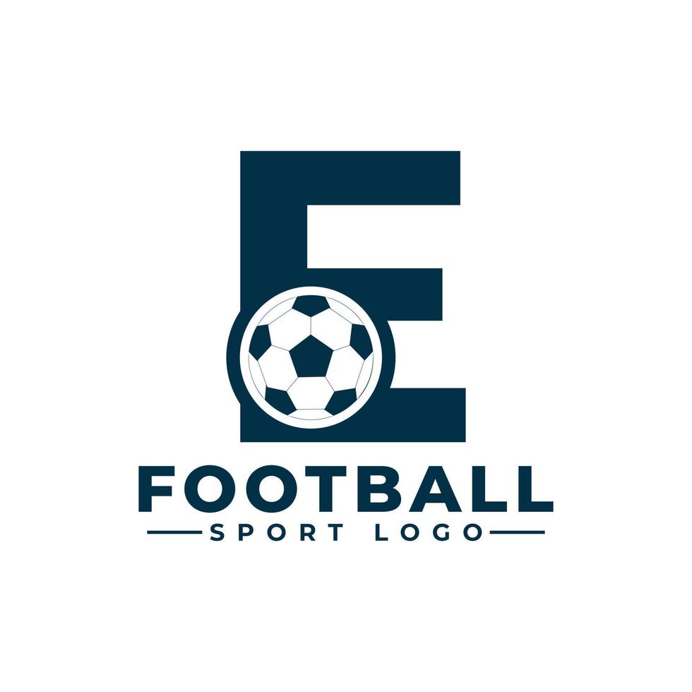 letra e com design de logotipo de bola de futebol. elementos de modelo de design vetorial para equipe esportiva ou identidade corporativa. vetor