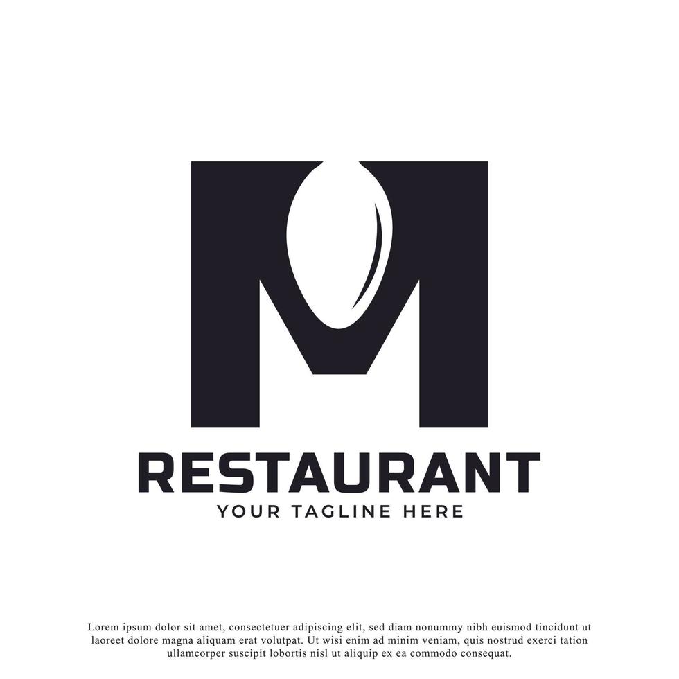 logotipo do restaurante. letra inicial m com garfo de colher para modelo de design de ícone de logotipo de restaurante vetor
