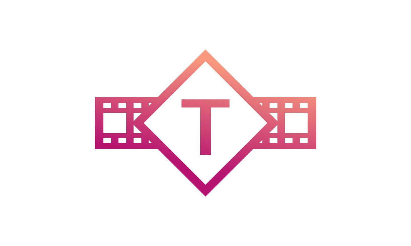 letra inicial t quadrado com tira de filme de listras de carretel para inspiração de logotipo de estúdio de produção de cinema de filme vetor