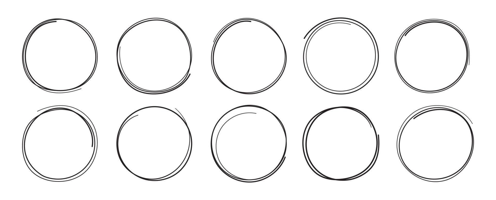 8 círculos de rabiscos desenhados à mão isolados em fundo transparente vetor