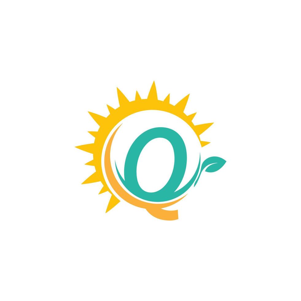logotipo do ícone da letra q com folha combinada com design de sol vetor