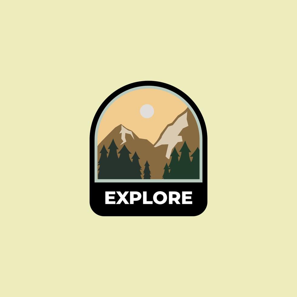 explore a ilustração vetorial de logotipo de distintivo de aventura vetor