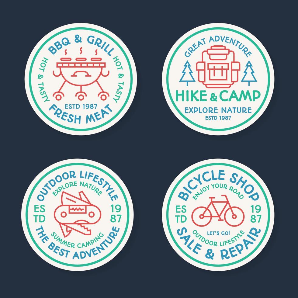 logotipo de acampamento definir cor da linha composta por mochila, bicicleta, churrasco, churrasqueira, árvores para símbolo turístico vetor