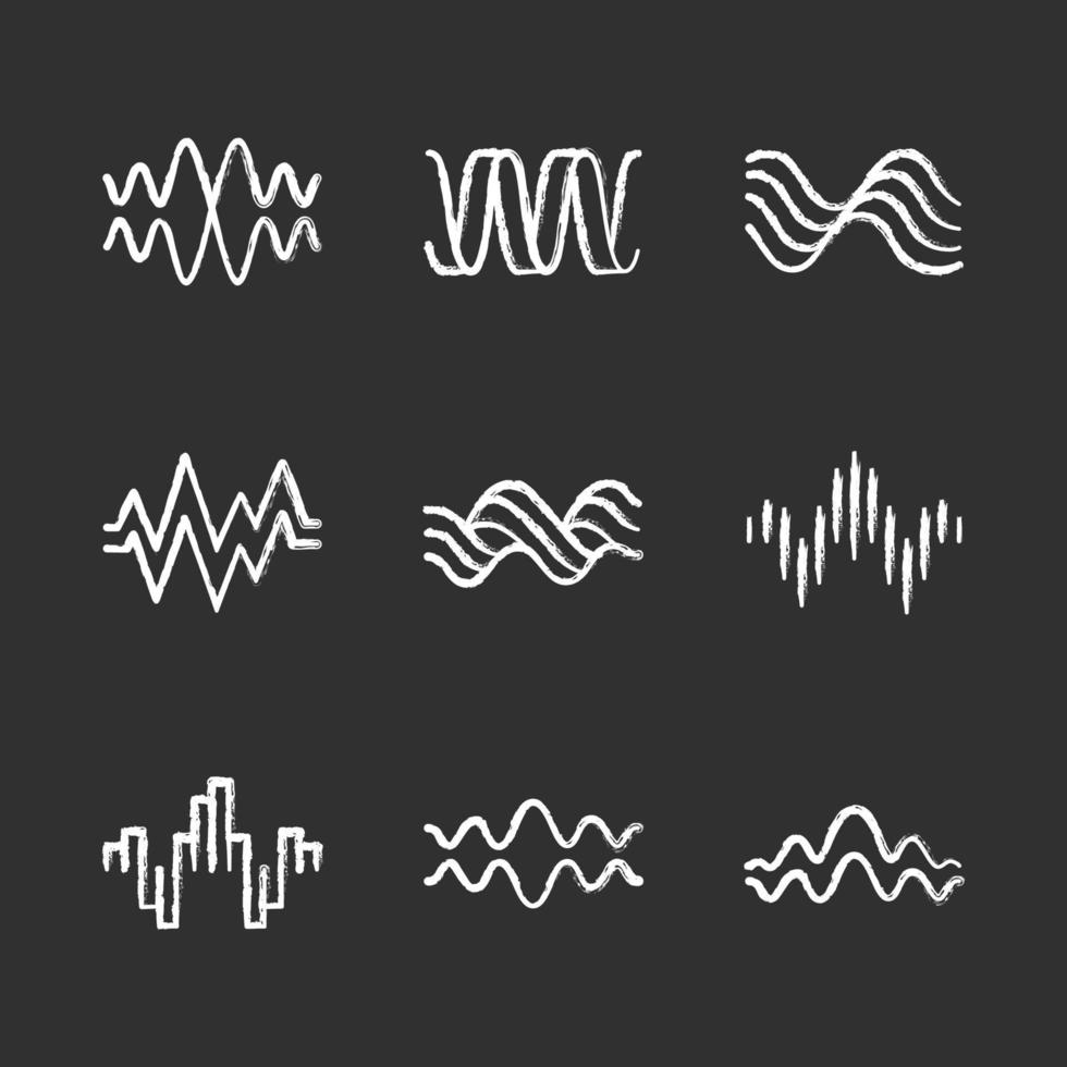 conjunto de ícones de giz de ondas sonoras. ritmo da música, pulso cardíaco. ondas de áudio, gravação de som, logotipo de sinais de rádio. formas de onda digitais, ondas sonoras abstratas, amplitude. ilustração de quadro-negro vetorial isolado vetor