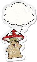 personagem de cogumelo de desenho animado e balão de pensamento como um adesivo desgastado vetor