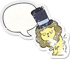 leão de desenho animado bonito usando cartola e adesivo angustiado de bolha de fala vetor
