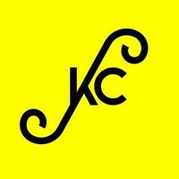 kc carta logotipo design em fundo preto. kc conceito de logotipo de letra de iniciais criativas. projeto de letra kc. kc desenho de letra branca sobre fundo preto. kc, logotipo kc vetor