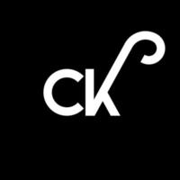 ck carta design de logotipo em fundo preto. ck conceito de logotipo de letra de iniciais criativas. ck design de letras. ck design de letra branca sobre fundo preto. ck, logotipo do ck vetor