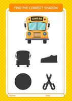 encontre o jogo de sombras correto com o ônibus escolar. planilha para crianças pré-escolares, folha de atividades para crianças vetor