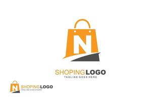 n logo onlineshop para empresa de branding. ilustração vetorial de modelo de bolsa para sua marca. vetor