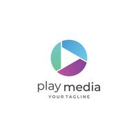 botão de reprodução de logotipo de mídia com triângulo moderno, o logotipo pode ser usado para multimídia, impressão, tecnologia e outros negócios. vetor