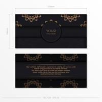 modelo de cartão postal retangular na cor preta com ornamentos de ouro de luxo. design de convite pronto para impressão com padrões vintage. vetor
