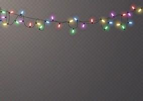 luzes de Natal. linha de vetor com lâmpadas incandescentes. conjunto de guirlanda de natal dourada brilhante levou ilustração de lâmpada de néon. luzes de natal isoladas em fundo transparente para cartões, banners, cartazes