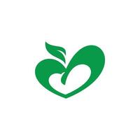 design de logotipo de amor de fruta verde vetor