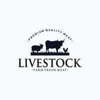 logotipo vintage de gado com vaca, frango e cabra vetor