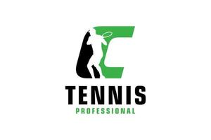 letra c com design de logotipo de silhueta de jogador de tênis. elementos de modelo de design vetorial para equipe esportiva ou identidade corporativa. vetor