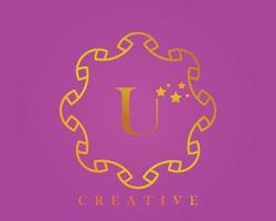 logotipo de design criativo, alfabeto u, letra de 5 estrelas, etiqueta, ícone, para embalagem, design de produto de luxo. feito com ouro em um plano de fundo texturizado roxo claro. vetor