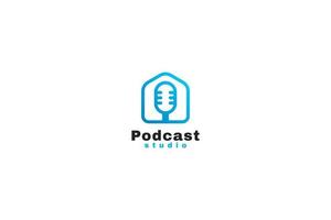 ideia de ilustração vetorial de design de logotipo de podcast de voz de casa plana vetor