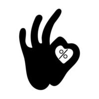 ícone de porcentagem na palma da sua mão, o símbolo de ok isolado no fundo branco. ilustração vetorial. eps 10. vetor