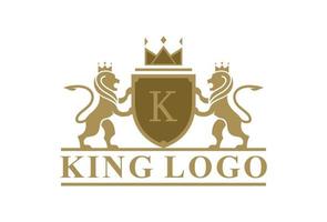 logotipo de heráldica de crista de leão de luxo. ícone de escudo heráldico de ouro elegante. símbolo de rótulo de empresa de brasão real. vetor