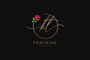 monograma de beleza do logotipo feminino inicial kt e design de logotipo elegante, logotipo de caligrafia da assinatura inicial, casamento, moda, floral e botânico com modelo criativo. vetor