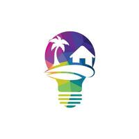 lâmpada de lâmpada abstrata com design de logotipo de casa de praia. símbolo de inovação de viagens de natureza. projeto de conceito de turismo e viagens. vetor