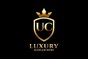 inicial uc elegante logotipo de monograma de luxo ou modelo de crachá com pergaminhos e coroa real - perfeito para projetos de marca luxuosos vetor