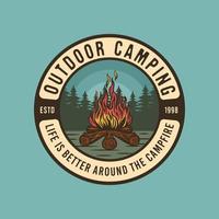 emblema de acampamento ao ar livre de fogueira de acampamento vintage vetor