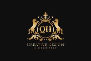 crista dourada retrô inicial qh com círculo e dois cavalos, modelo de crachá com pergaminhos e coroa real - perfeito para projetos de marca luxuosos vetor