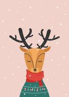 cartão postal com uma rena engraçada desenhada à mão dos desenhos animados, um doodle, em um jumper de inverno e neve. para cartões de ano novo e natal. vetor